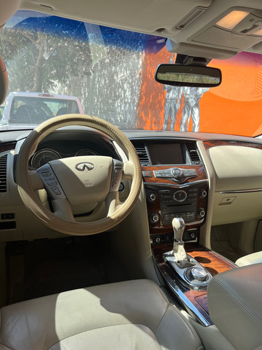 Infiniti QX80 5.6l Perfection 7 Pasajeros At