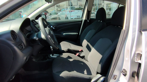Imagen 10 de 10 de Nissan Versa 2018 1.6 Sense At