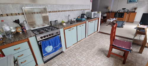 En Venta En Ciudad Jardin Chalet De 4 Ambientes, 3 Baños Dentro De Barrio Cerrado Ex Malibu; Esta Edificado Sobre Lote De 294m2 En Dos Plantas - F: 10023