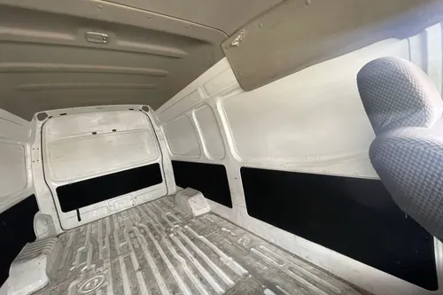 Nissan Urvan 2.5 Panel Amplia Aa Paquete Seguridad Mt