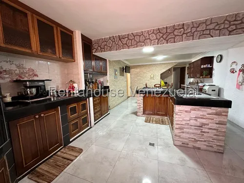 Casa En Venta Montalbán