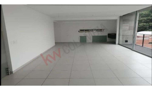 Imagen 6 de 20 de Vendo Magnifica Oficina Chico-9485