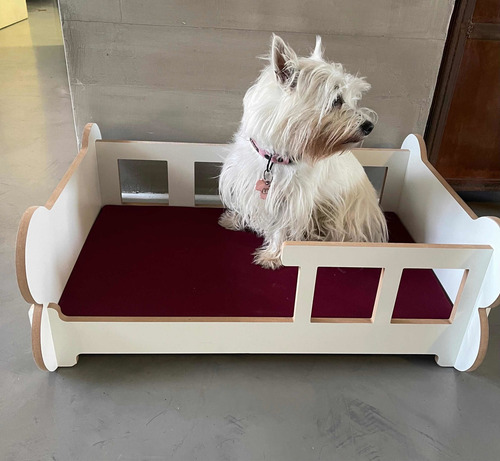 Imagen 2 de 7 de Cama Cucha Perros De Madera Huesito