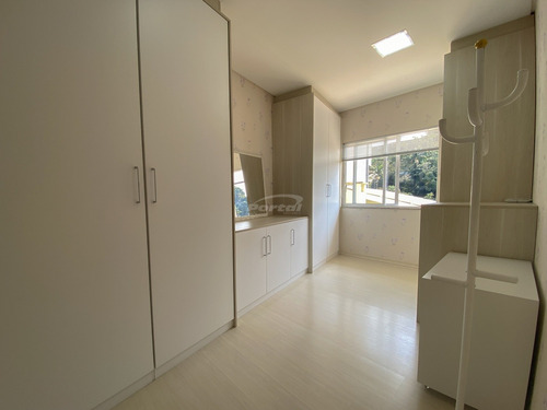 Imagem 8 de 28 de Casa Conta Com 04 Dormitórios Climatizados, Sendo 01 Suíte, Região Central De Blumenau - 35712443v