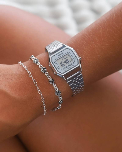 Imagen 2 de 6 de Reloj Mujer Casio La680wa-7 Plateado Digital / Lhua Store