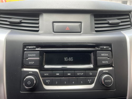 Nissan NP300 2.5 SE Paq Seguridad Mt