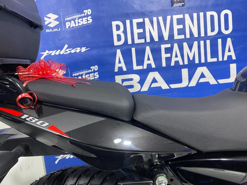 Imagen 8 de 22 de Bajaj Pulsar 180 Fi 2023