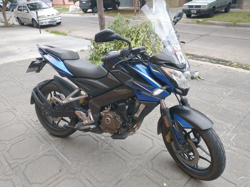 Bajaj Rouser Ns 200