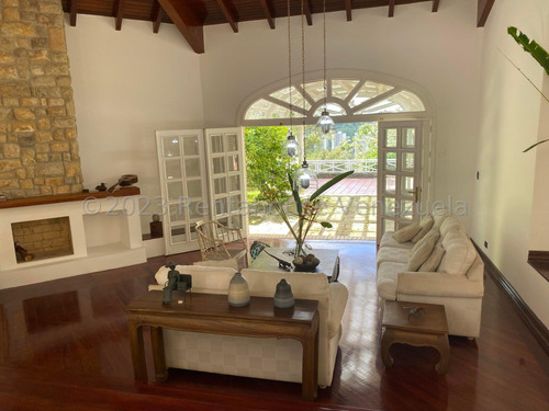 Ss: Vende Casa 25-4103 En La Lagunita Country Club De 709 M2, 5h/7b/20pe