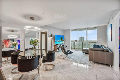 Departamento  En Venta En Downtown Miami, Miami, Florida