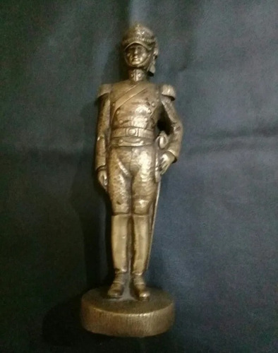 Estatuilla De Granadero En Bronce (Usado)