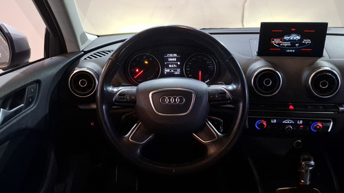 Audi A3 1.8 TFSI AMBIENTE S TRONIC