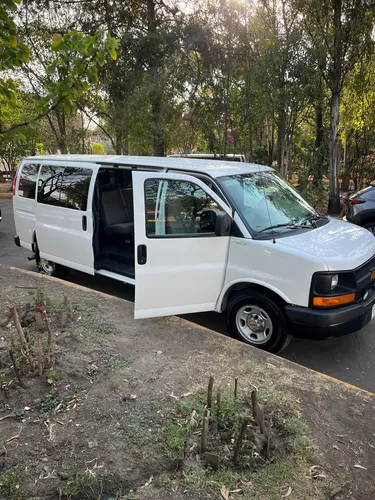 Chevrolet Express 6.0ls C 15 Pas At
