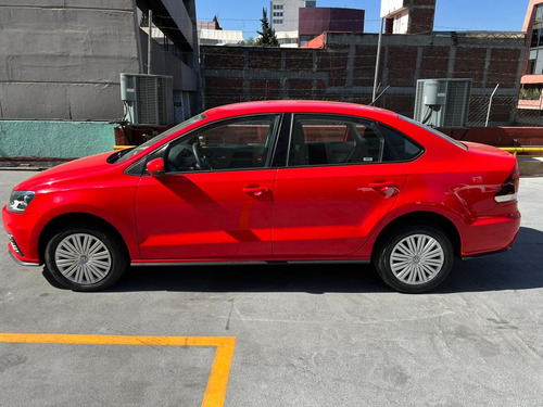 Volkswagen Vento 1.6 Starline At