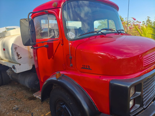 Mercedes Benz 1113 (6x2) Pipa - 1970