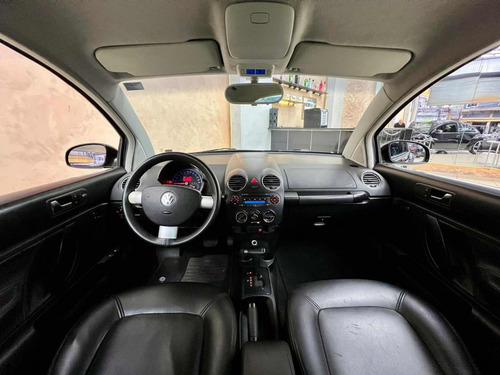 Volkswagen New Beetle 2.0 3p Automática