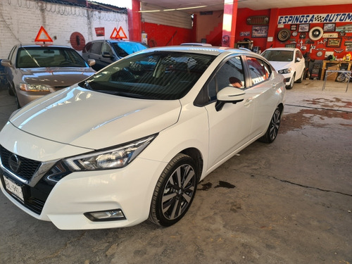 Imagen 2 de 15 de Nissan Versa Platinun