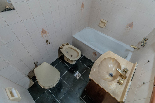 Venta - Departamento 2 Ambientes - Caballito - Parque Centenario - Bajas Expensas - Luminoso