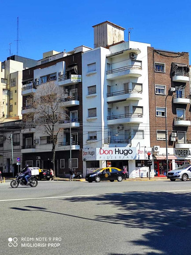 Departamento De 2 Ambientes En Venta En Parque Centenario