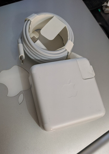 Cargador Apple 61w Usb-c Original Para Macbook Air Pro iPad