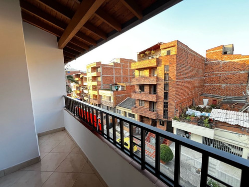 Vendo Apartamento Itagui , Barrio El Carmelo 96mts, Piso 4 Por Escalas