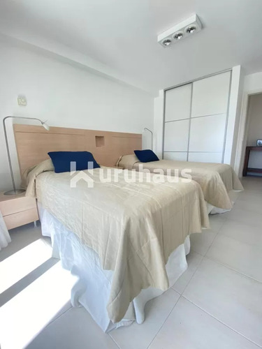 Alquiler Apartamento Cuatro Dormitorios Playa Brava Forest Tower I