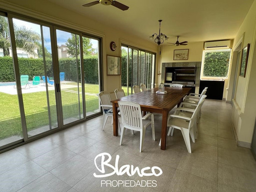 Casa En Venta En La Lomada, Pilar, G.b.a. Zona Norte