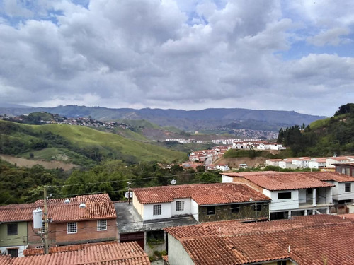 Imagen 14 de 14 de Casa Urb Asocsuveas Los Teques 300 M2 De Terreno