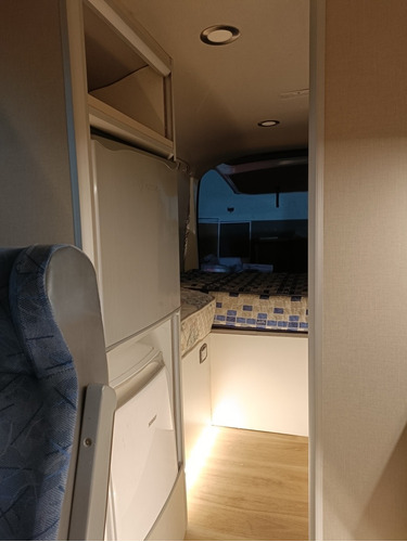 Imagen 17 de 20 de Motorhome Equipamientos A Medida Con Diseños 3d