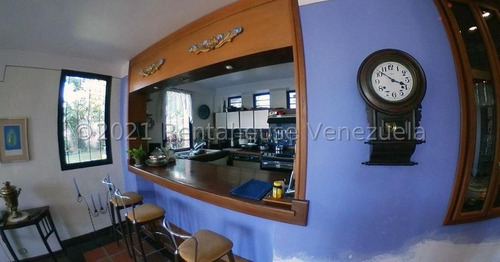Imagen 8 de 15 de Casas En Venta Mls 21-22306 Prados Del Este 04143448628