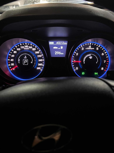 Imagen 2 de 15 de Hyundai Genesis 2014 3.8 Coupe 300cv 8at
