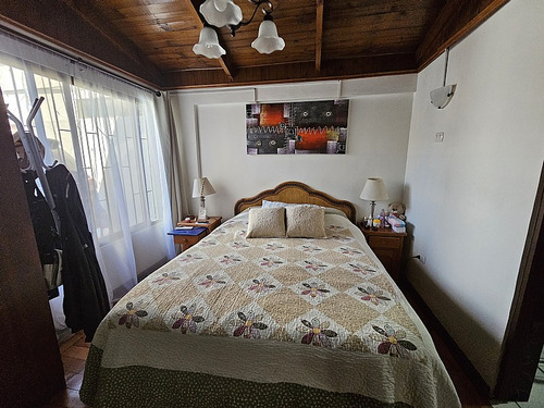 Casa Esquina Con Local Comercial, Comuna De Independencia