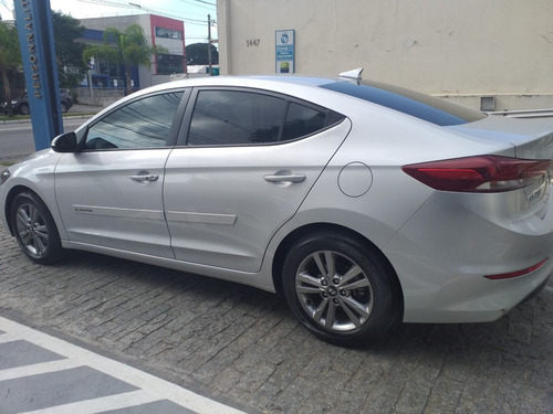 Hyundai Elantra 16/17 2.0 16v Automático