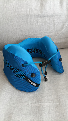 Almohada De Viaje Viscoelastica Cabeau Evolution (Usado)
