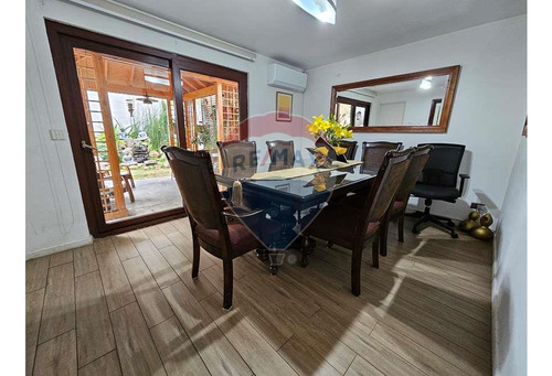 Impecable Casa En Quebrada De Macul