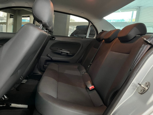 Volkswagen Voyage 1.0 12V MPI TOTALFLEX 4P MANUAL