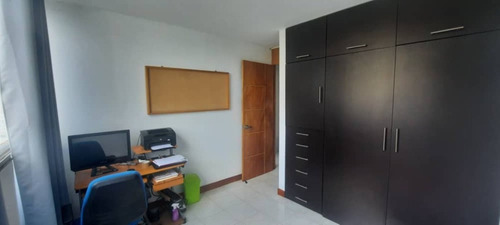 Imagen 11 de 15 de Apartamento En Venta La Trinidad, Urbanización La Bonita