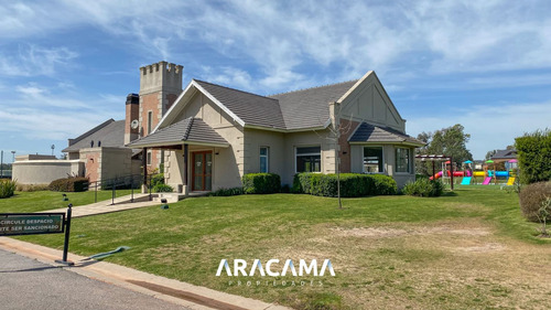 Lote En Venta Saint Thomas Oeste - Canning