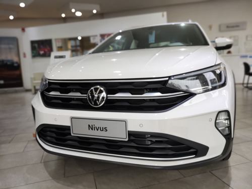 Imagen 3 de 25 de Volkswagen Nivus 170 Tsi Mt Vw