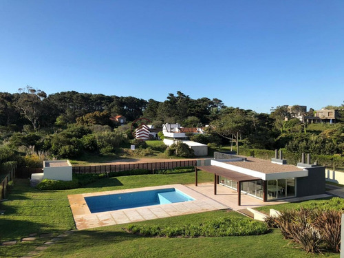 Imagen 18 de 19 de Hermoso Apartamento Frente Al Mar! - Punta Del Este Brava