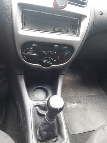 Peugeot 206 2011 1.4 Generation 75cv