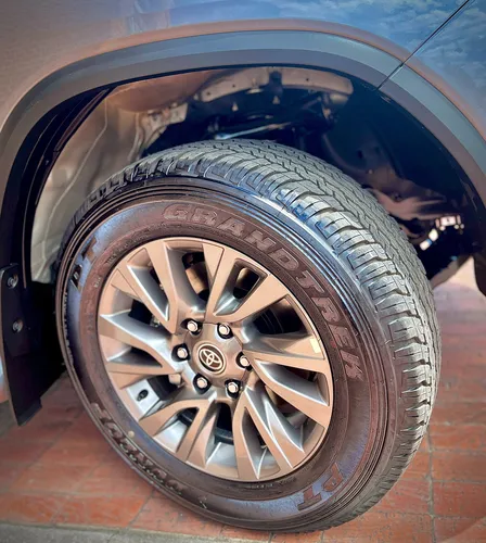 Toyota Fortuner 2.7 Gasolina SRV 4x2