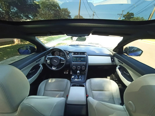 Jaguar E-Pace 2.0 16V P300 GASOLINA R-DYNAMIC SE AWD AUTOMÁTICO