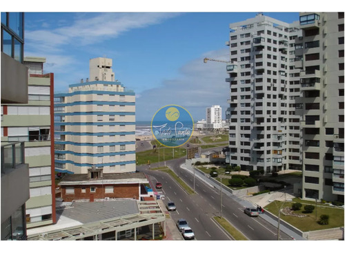 En Excelente Ubicación Y Con Todos Los Servicios, Apartamento En Punta Del Este