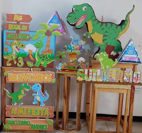 Piñata Selfie Cotillones Chupetera Dinosaurios Caja Regalos