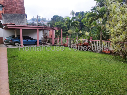 Bellísima Y Acogedora Casa En Venta Colinas De Carrizal, Altos Mirandinos 25-12196 Edf