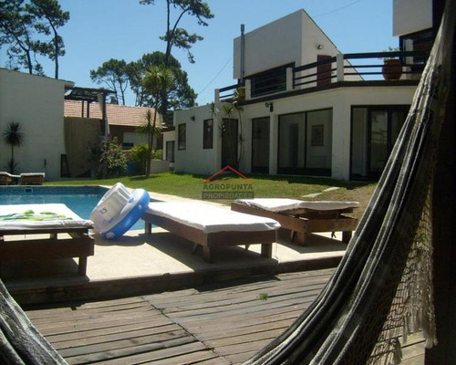Casa En Venta Playa Mansa Punta Del Este- Ref: 5517