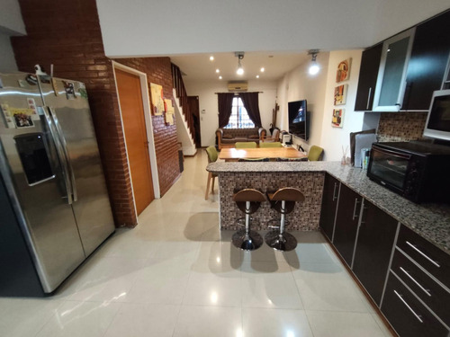 Venta/ph/4 Ambientes/aptocredito/cochera/patio/parrilla/permuta/liniers