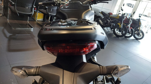 Imagem 8 de 13 de Ducati Monster 1200s