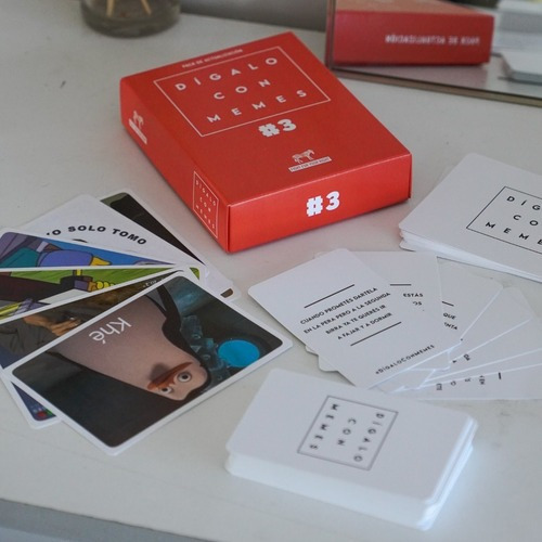 Imagen 4 de 6 de Juego De Mesa Digalo Con Memes Expansion Pack #3 Casa Fight